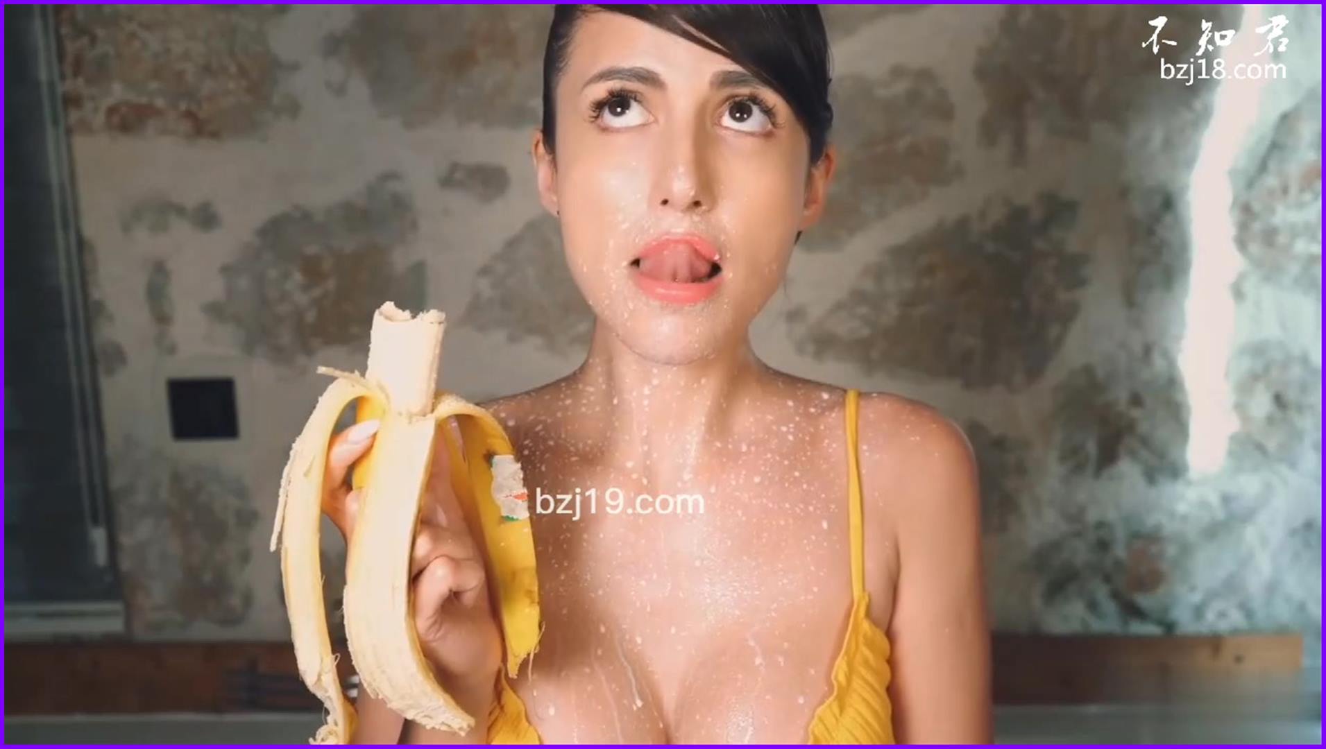 ArianaRealTV-香蕉加白色液体