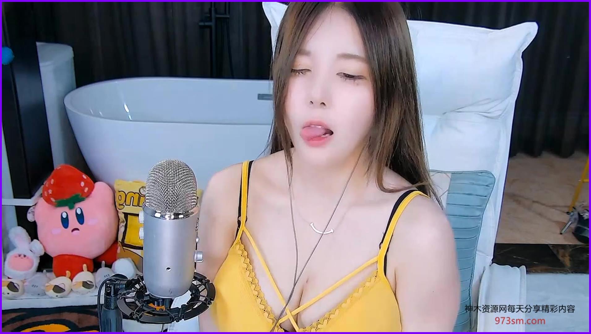 斗鱼傲娇的喵小八(2)