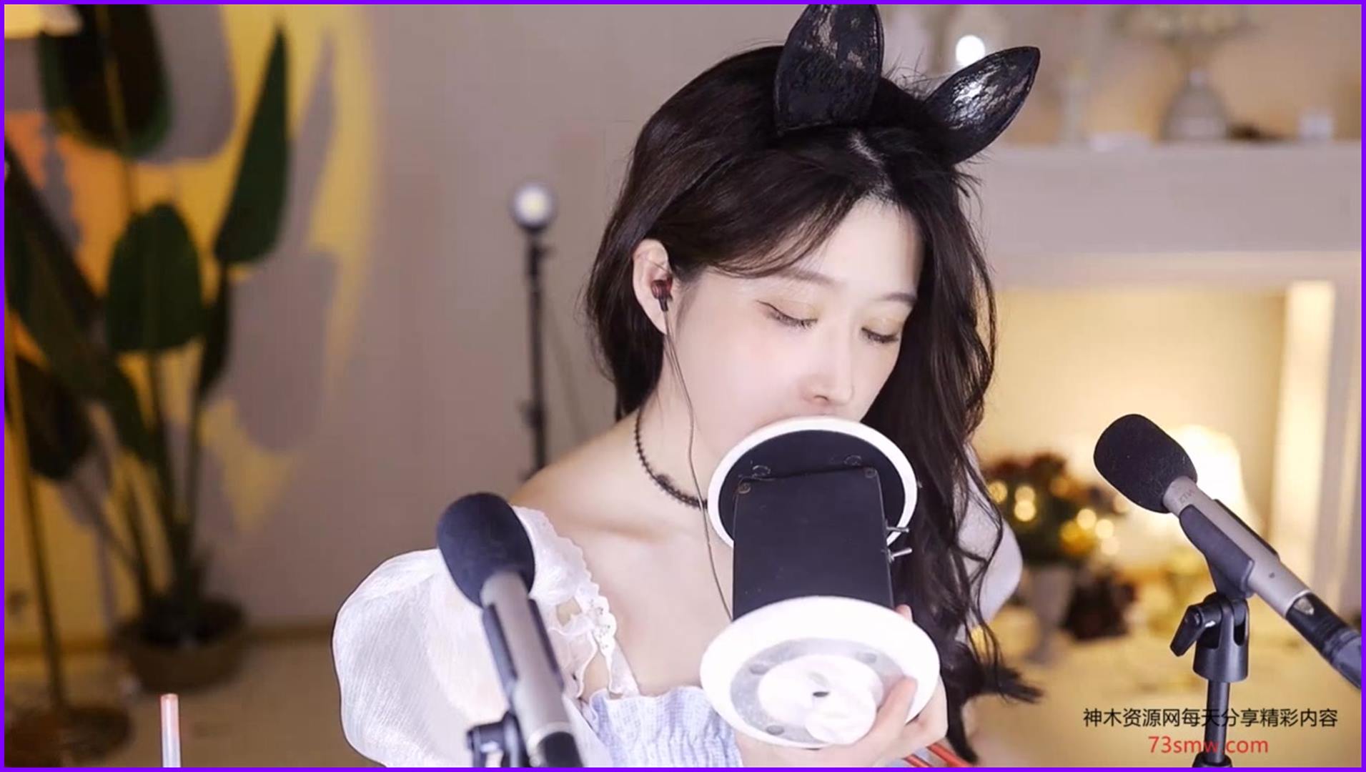 虎牙大伊伊ASMR心跳kiss